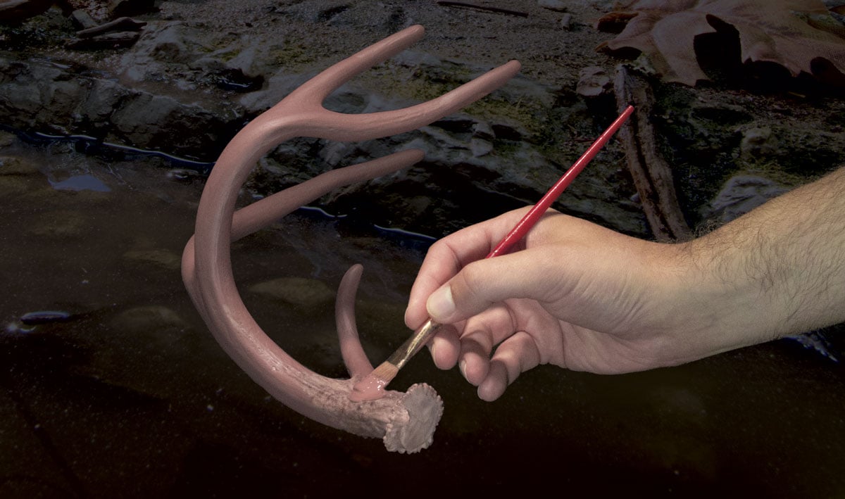 Velvet Base<sup>™</sup> - Use Velvet Base to paint antlers, before applying fibers, for optimal realism on a taxidermy display